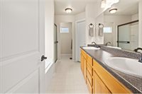 4476 Mountain Sky St, Johnstown, CO 80534