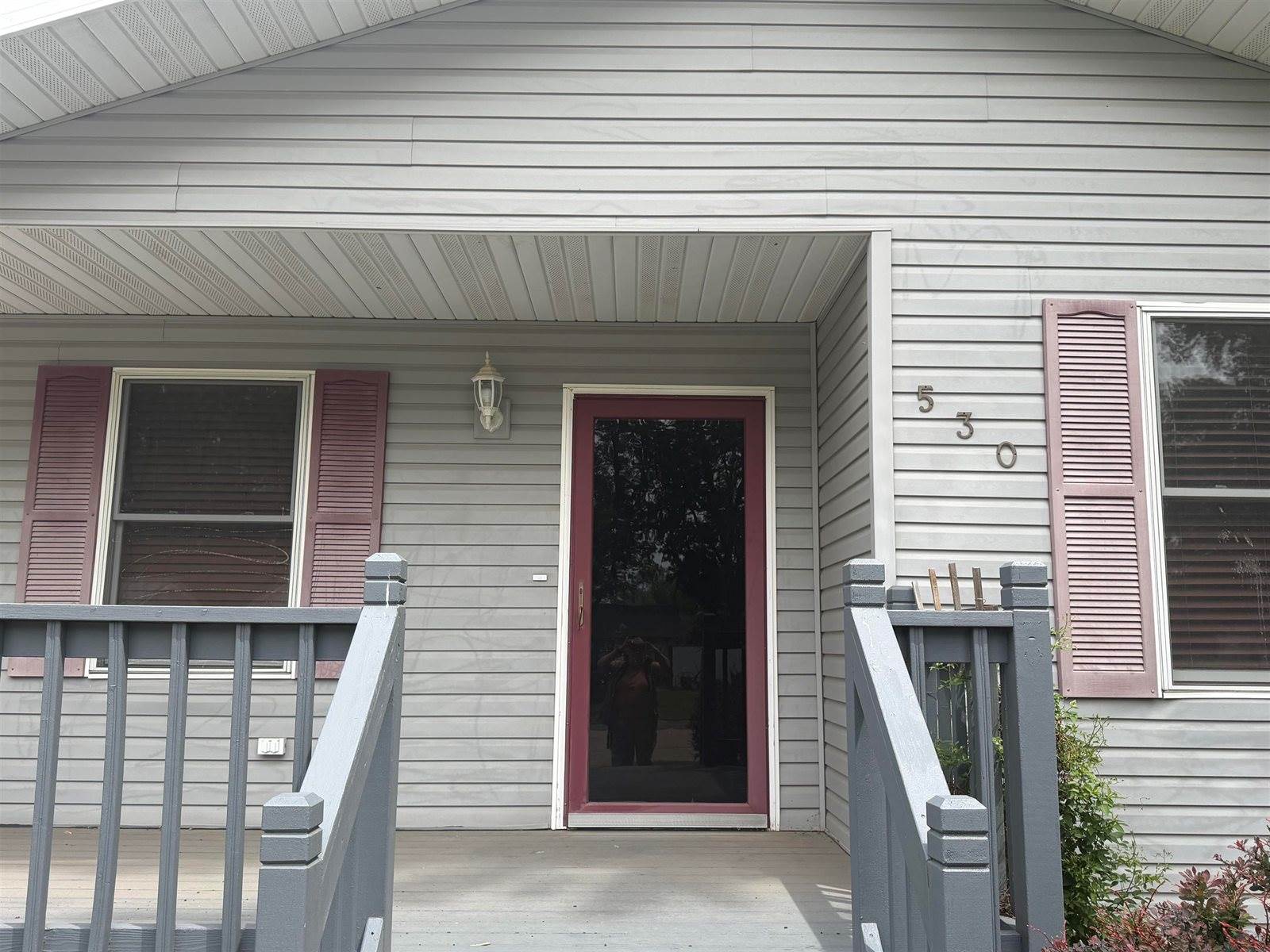 530 S 5th St, Akron, IA 51001
