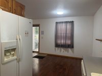 530 S 5th St, Akron, IA 51001