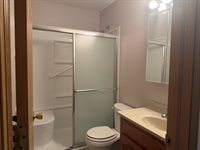 530 S 5th St, Akron, IA 51001