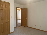 530 S 5th St, Akron, IA 51001