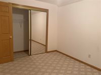 530 S 5th St, Akron, IA 51001