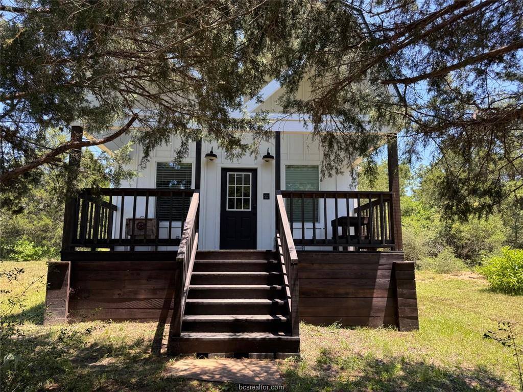 3454 Co Rd 426, Marquez, TX 77865