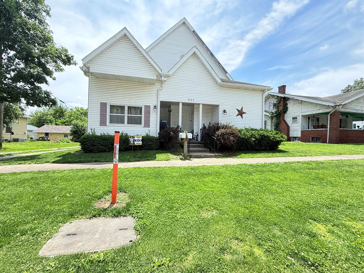 221 Jackson St, Sullivan, IN 47885
