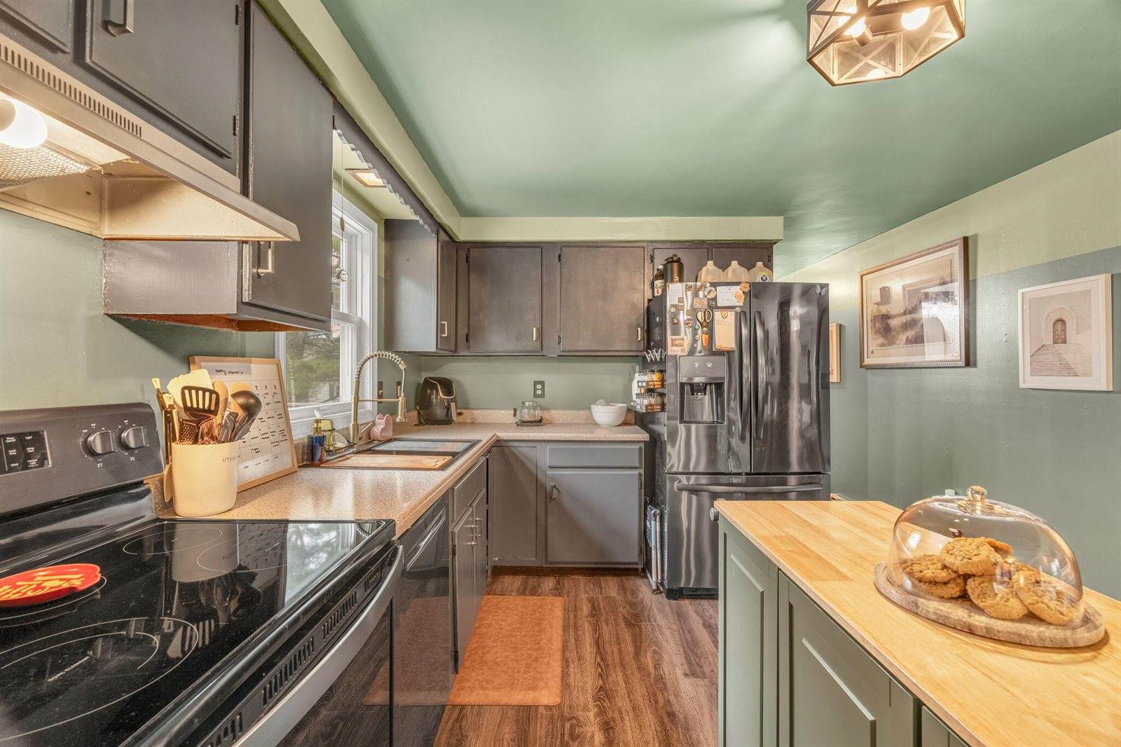 6 Coolidge Avenue, Hampden, ME 04444