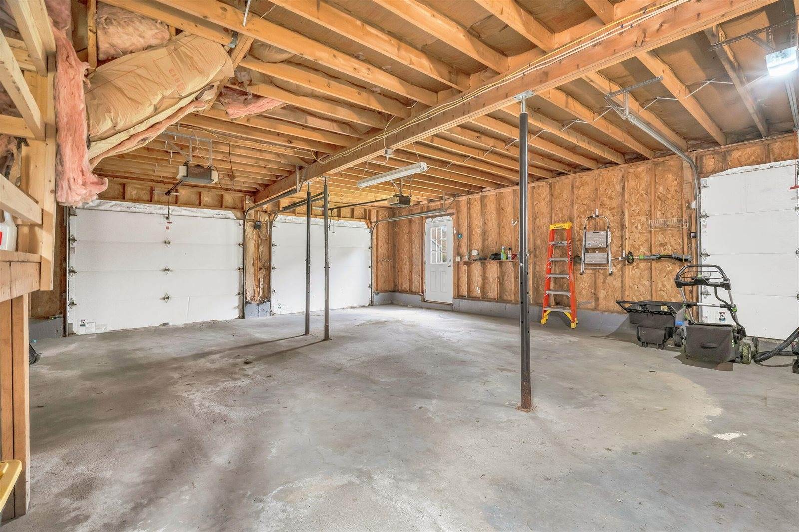 6 Coolidge Avenue, Hampden, ME 04444