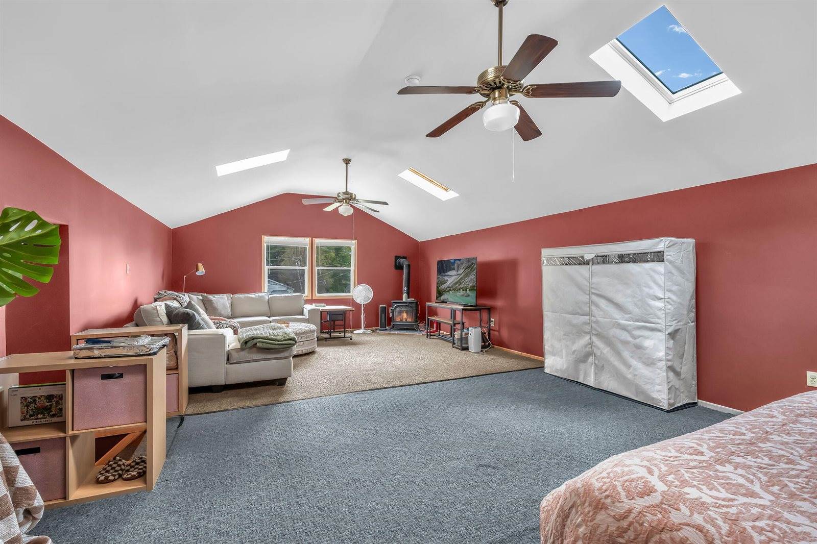 6 Coolidge Avenue, Hampden, ME 04444