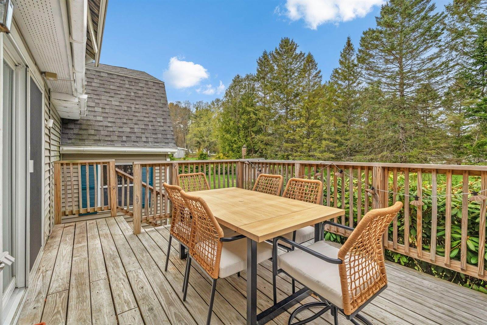 6 Coolidge Avenue, Hampden, ME 04444