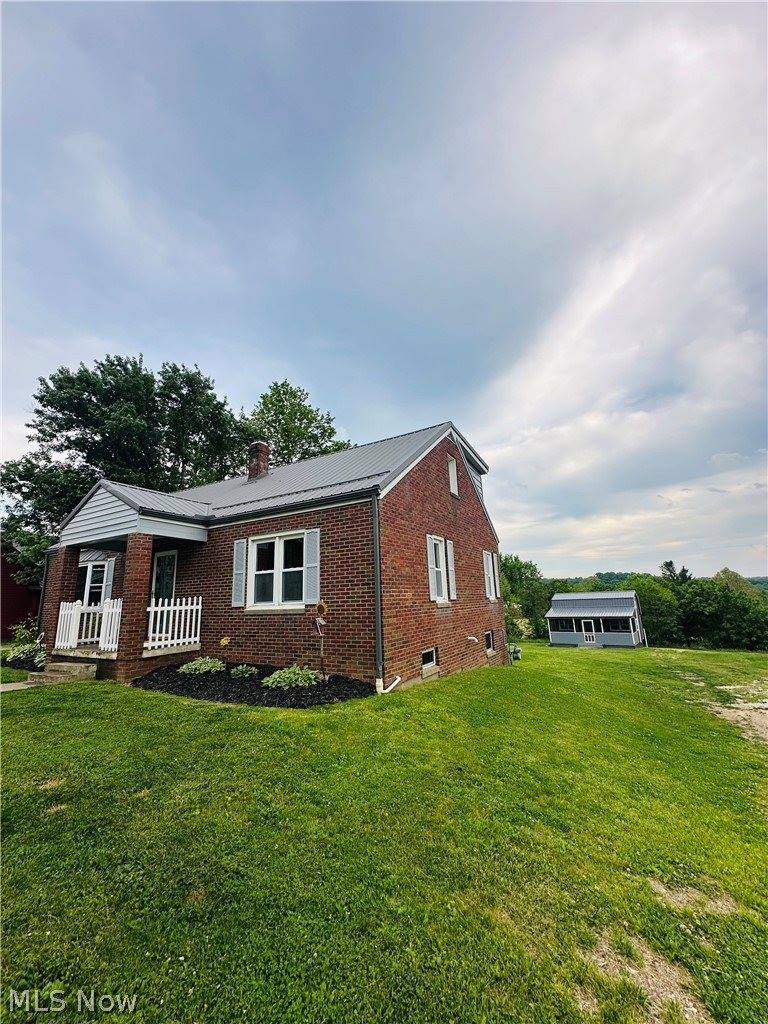 5966 Fairdale Drive, Cambridge, OH 43725