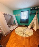 5966 Fairdale Drive, Cambridge, OH 43725