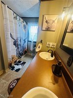 5966 Fairdale Drive, Cambridge, OH 43725