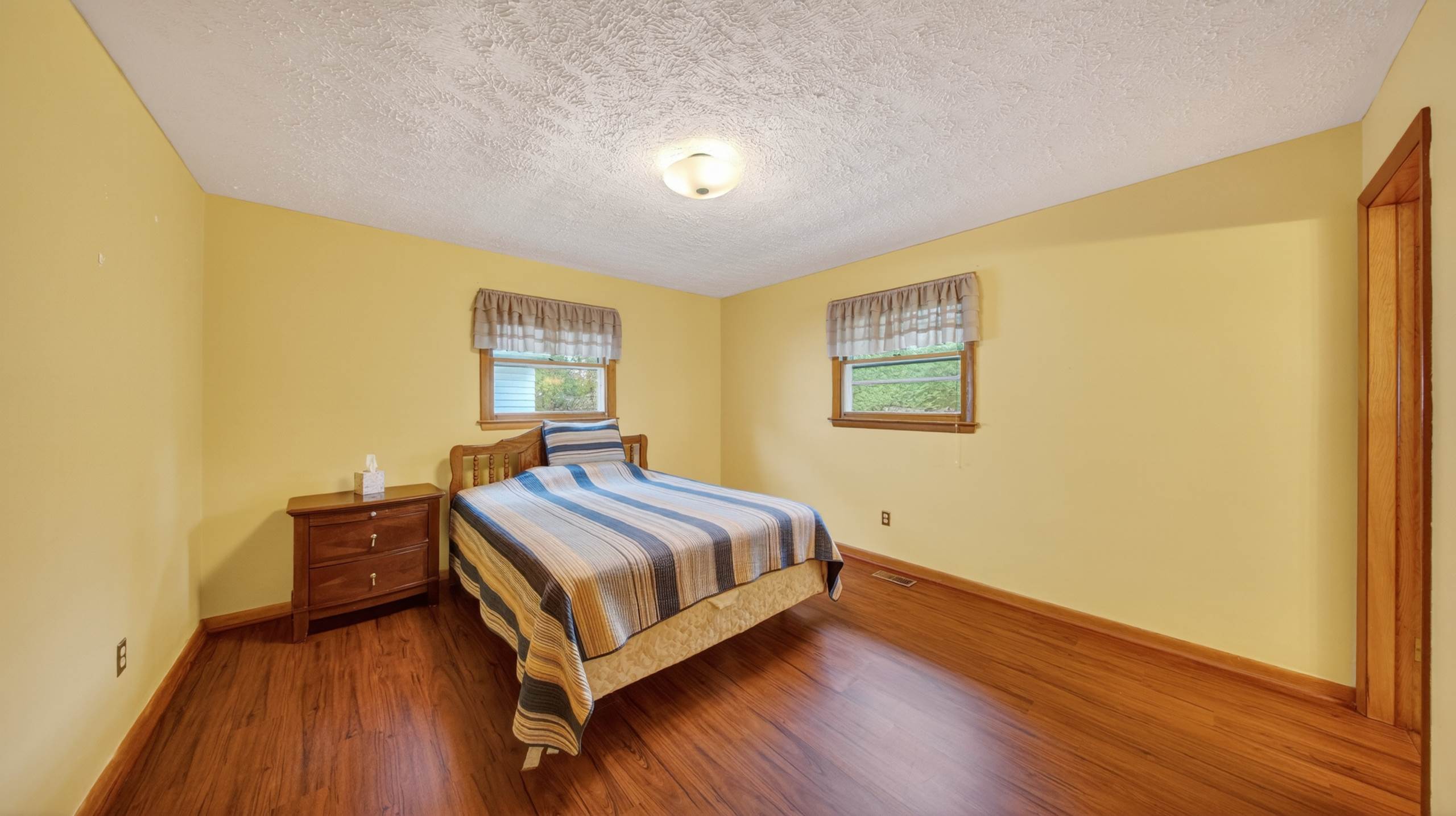 472 Fairoaks Blvd, Mansfield, OH 44907
