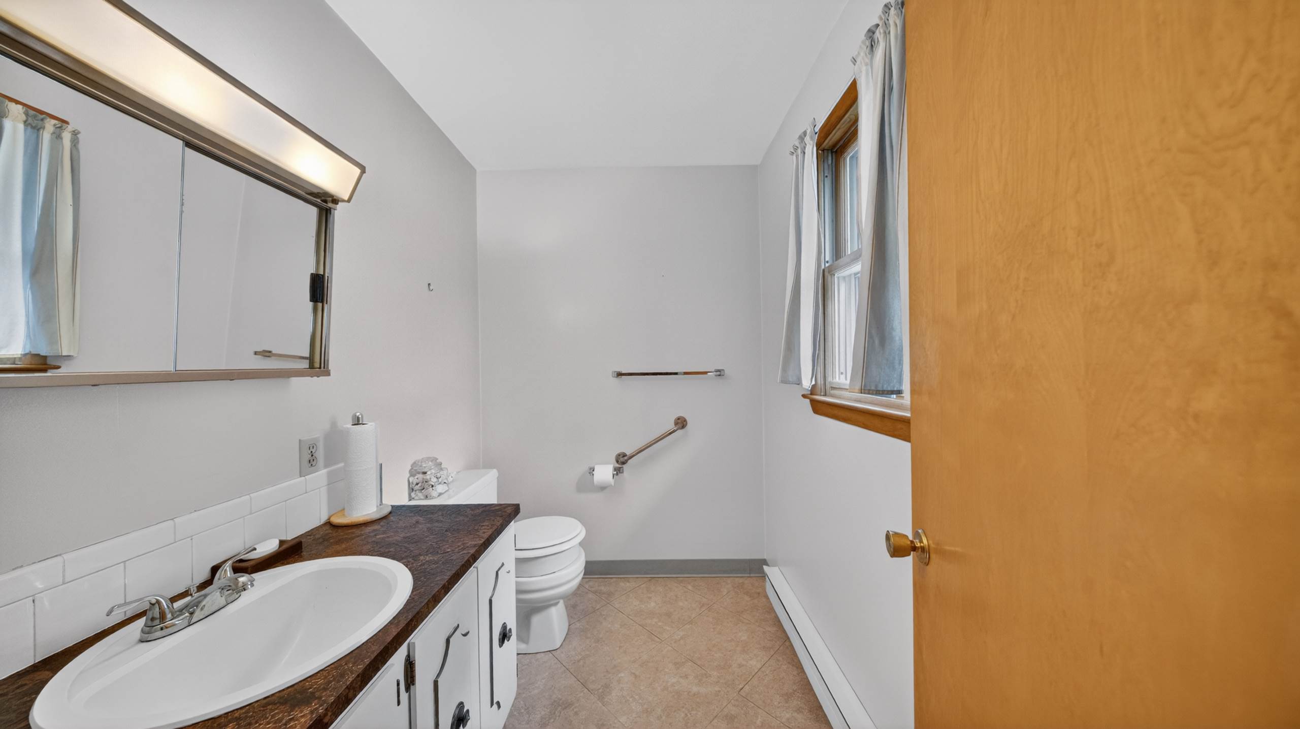 472 Fairoaks Blvd, Mansfield, OH 44907
