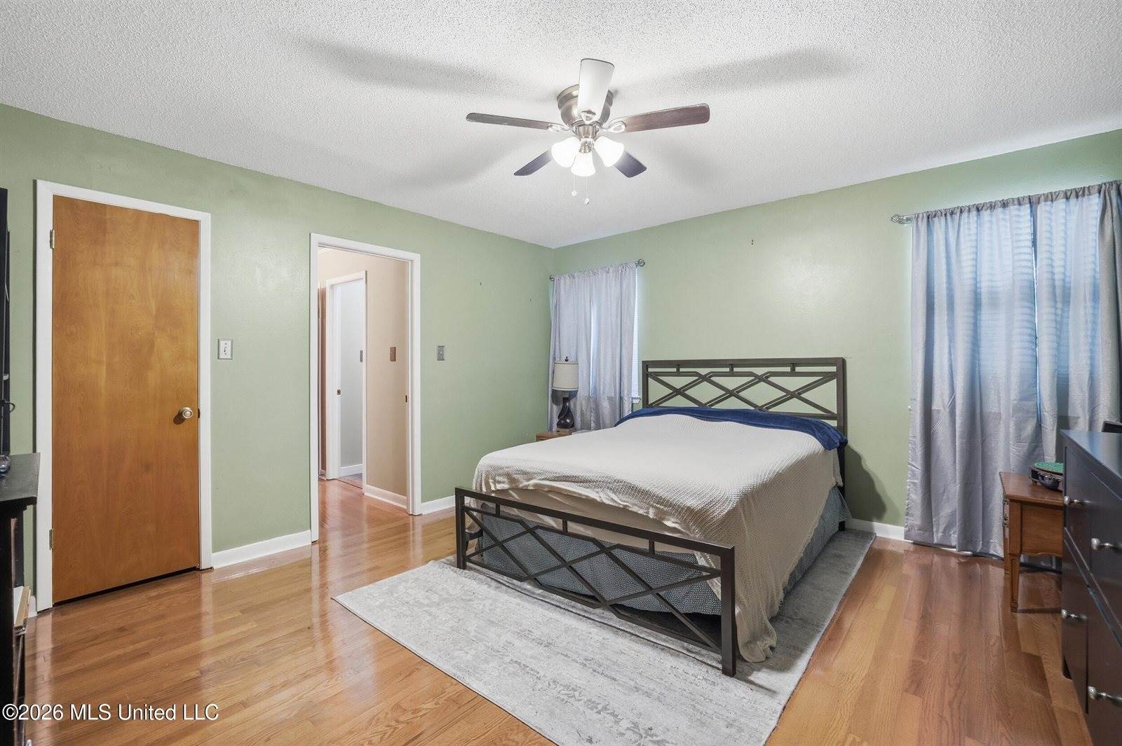 142 Kenmore Avenue, Biloxi, MS 39531