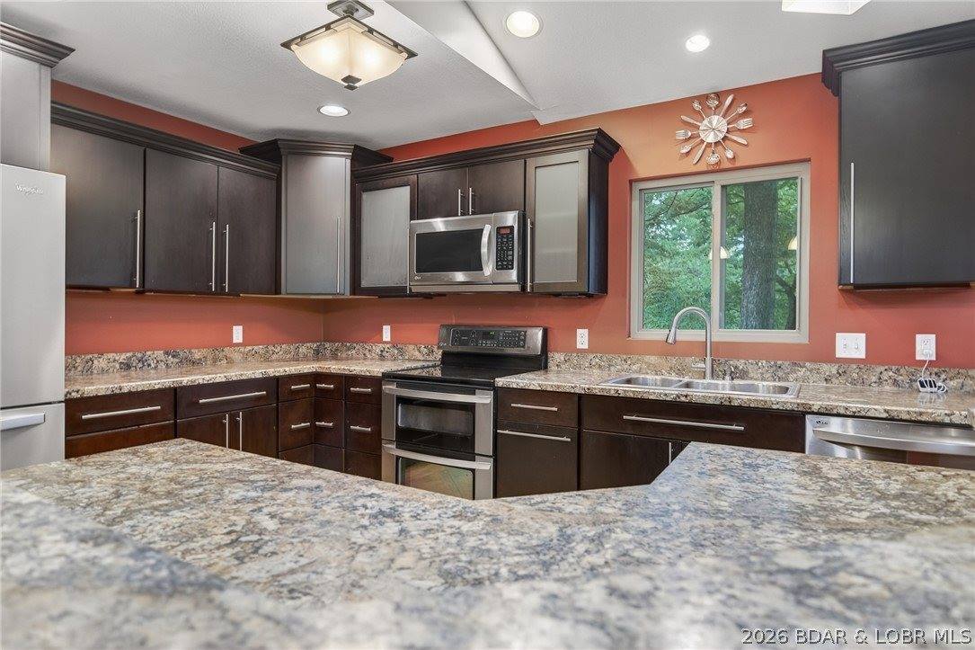 1054 Linn Creek Road, Lake Ozark, MO 65049