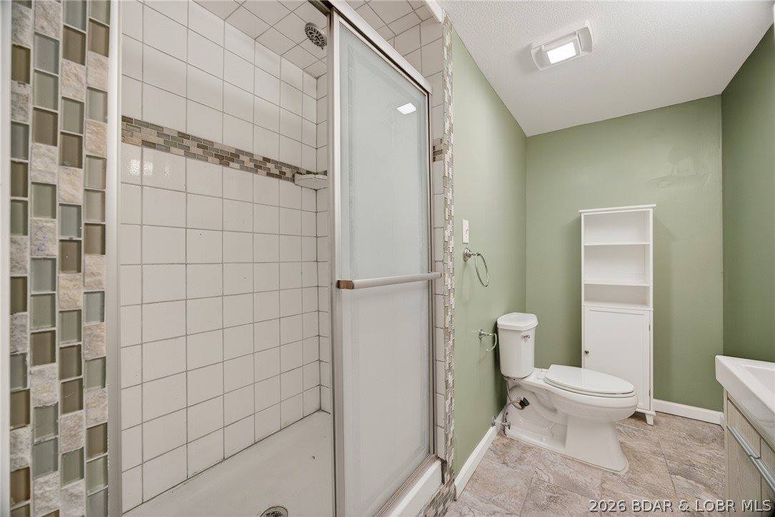 1054 Linn Creek Road, Lake Ozark, MO 65049