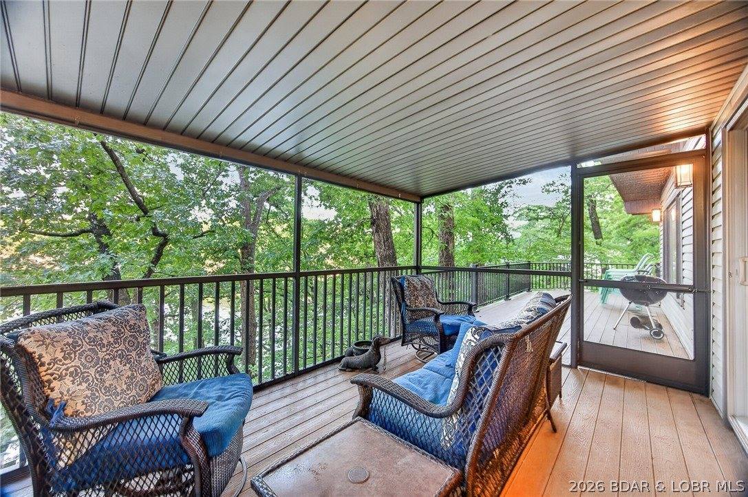 1054 Linn Creek Road, Lake Ozark, MO 65049