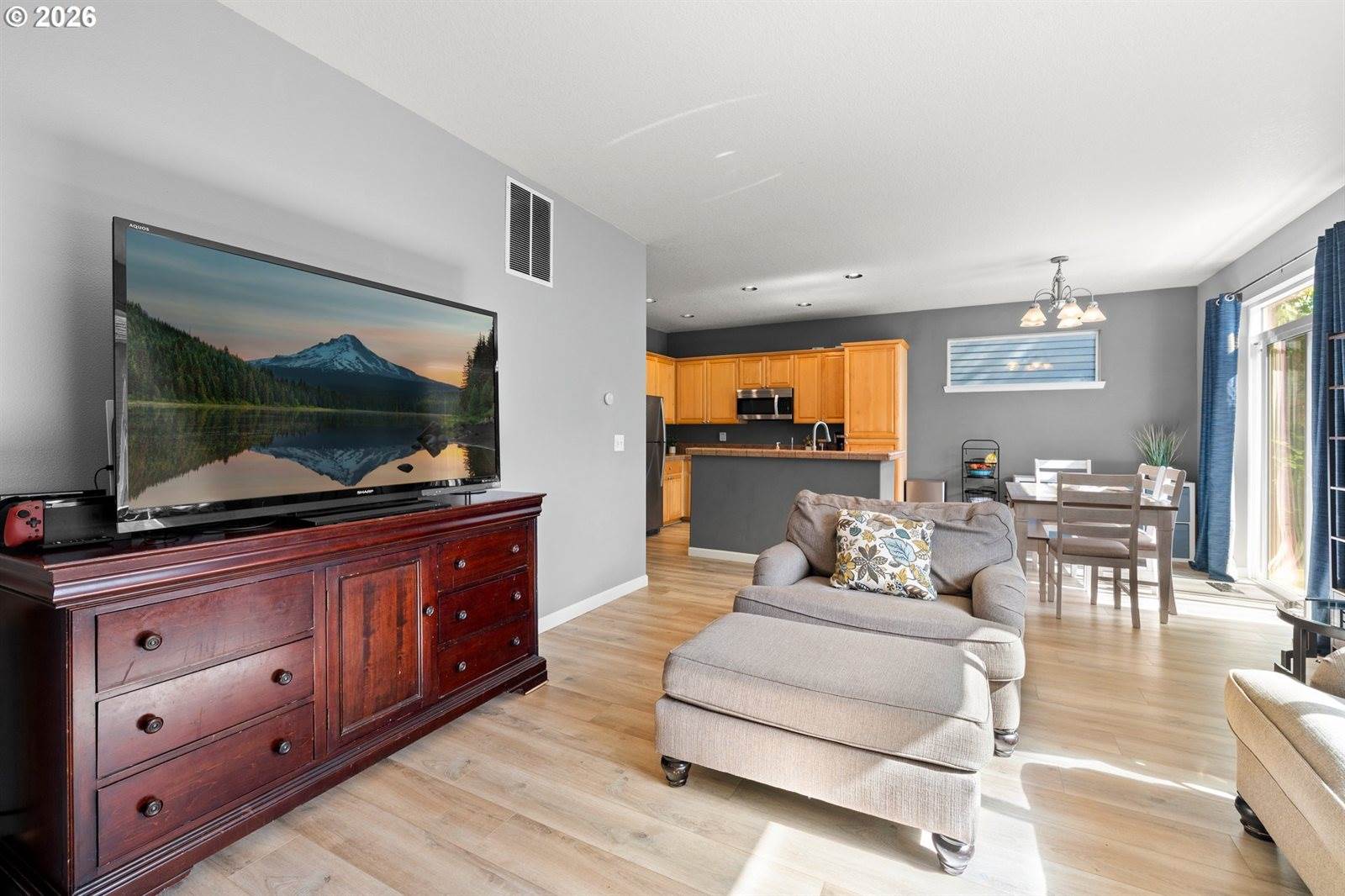 1079 SE Portlandia Ave, Hillsboro, OR 97123