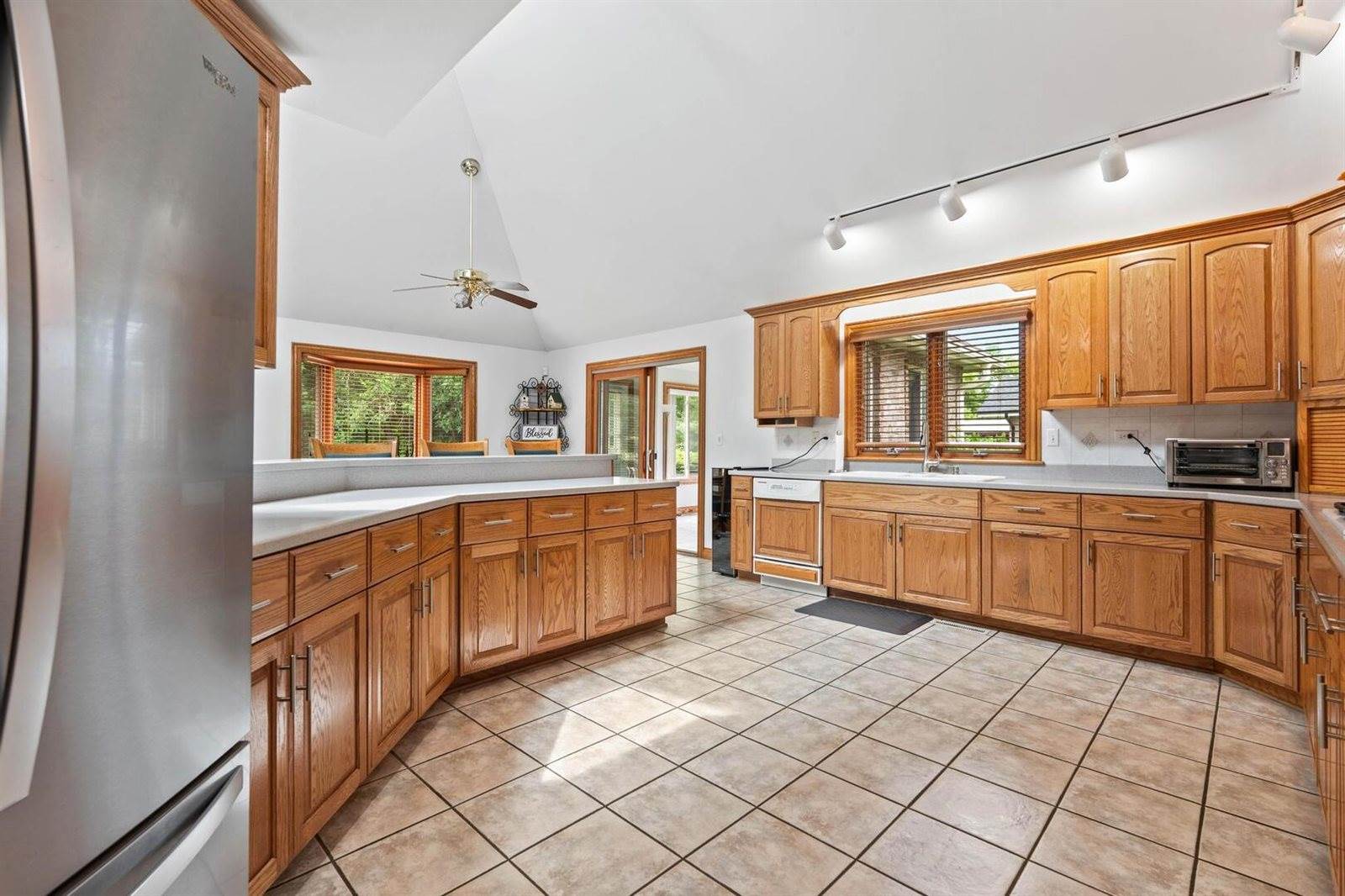 8135 Basswood Road, Orland Park, IL 60462