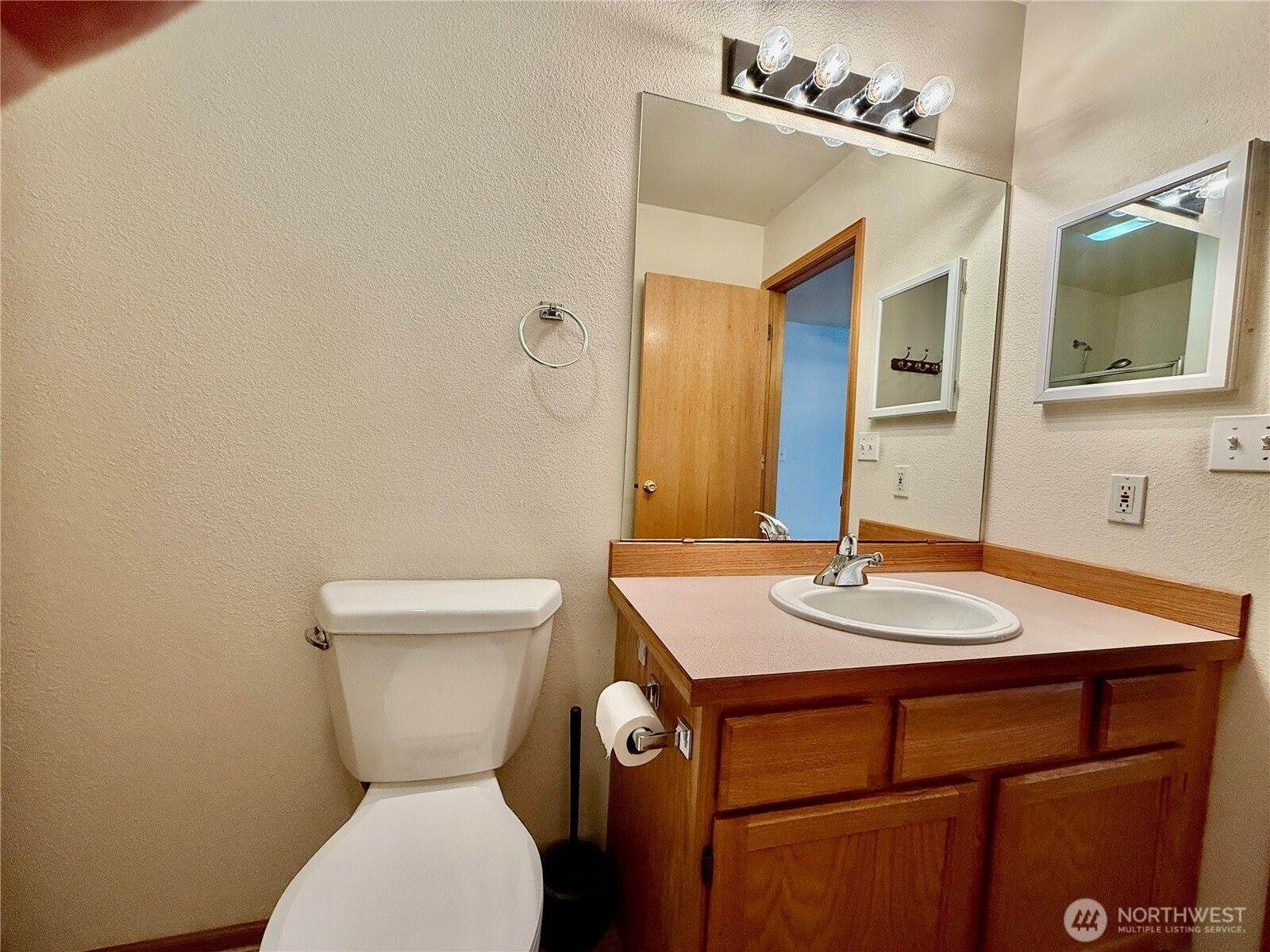 1162 Fidalgo Drive, Burlington, WA 98233