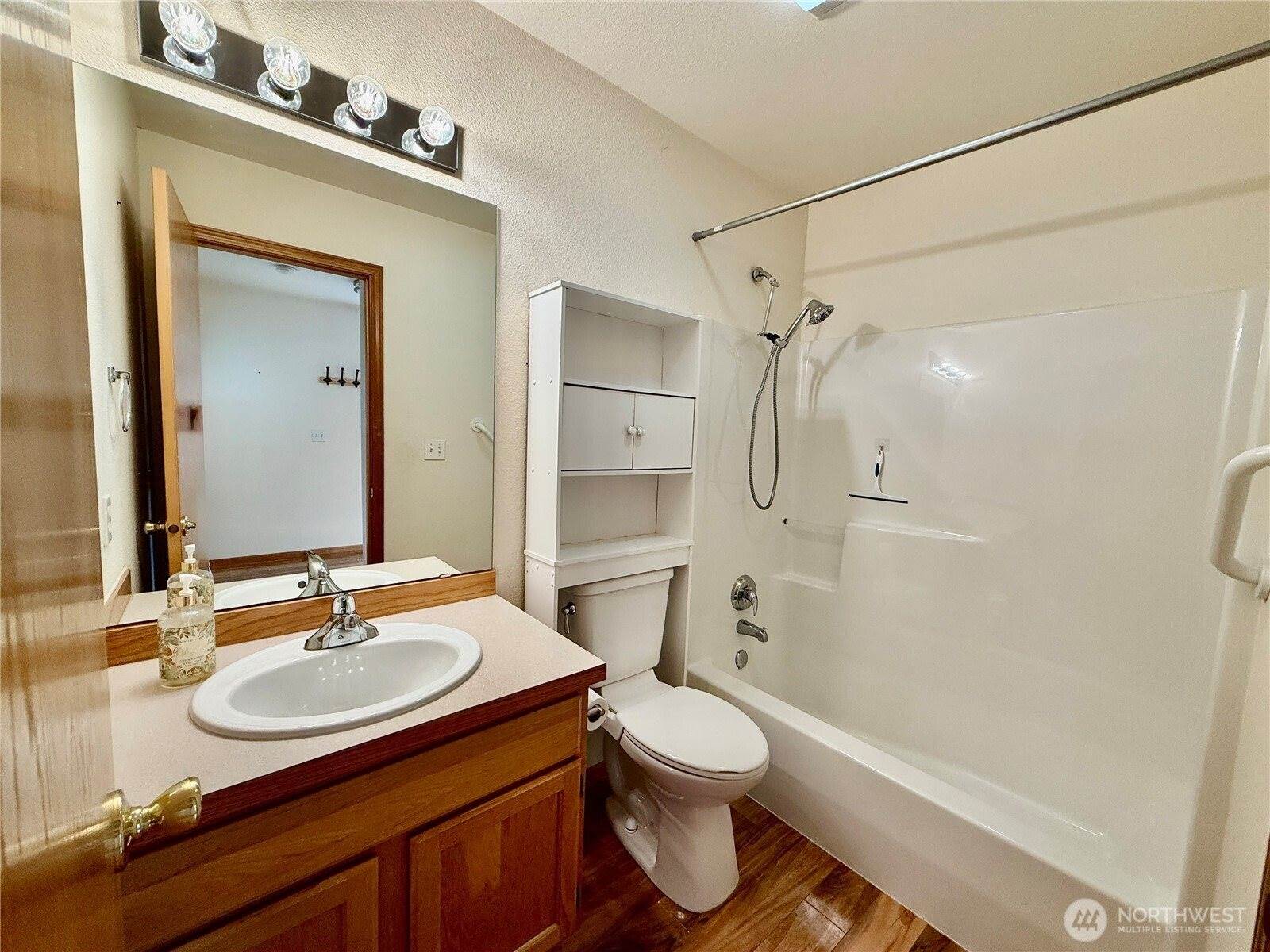 1162 Fidalgo Drive, Burlington, WA 98233