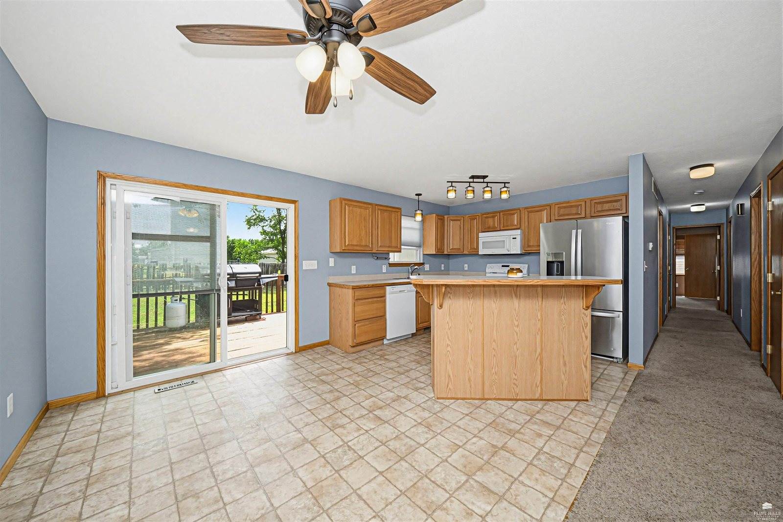 926 Nicholson, Chapman, KS 67431