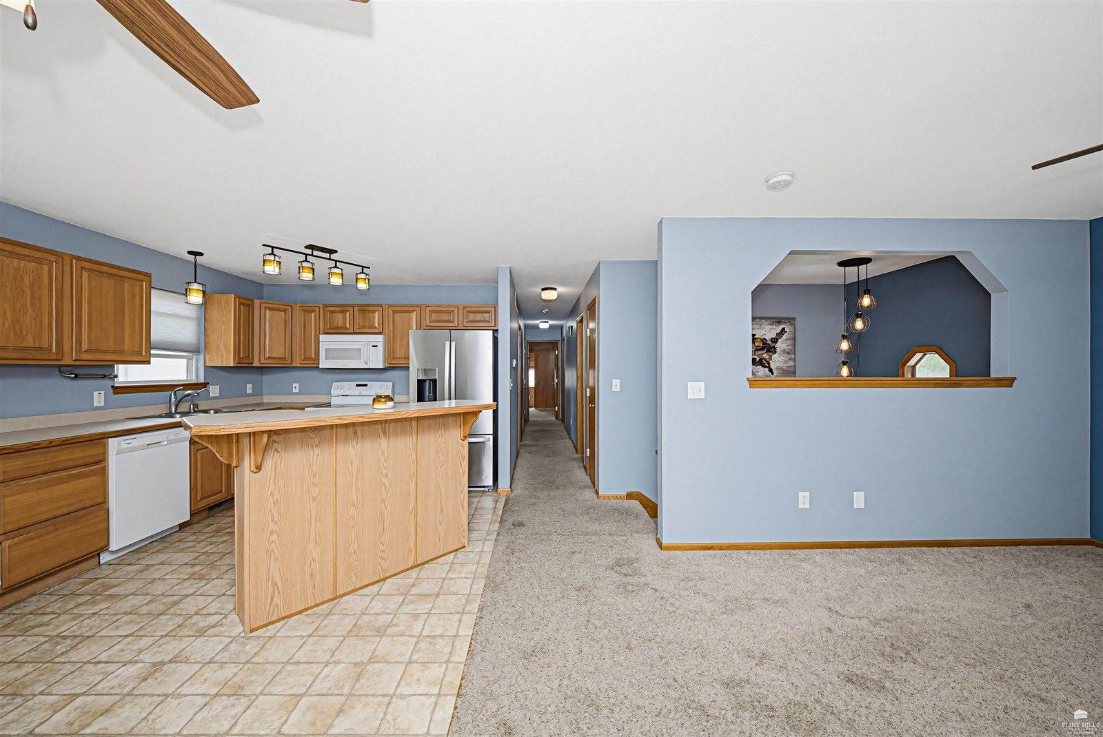 926 Nicholson, Chapman, KS 67431
