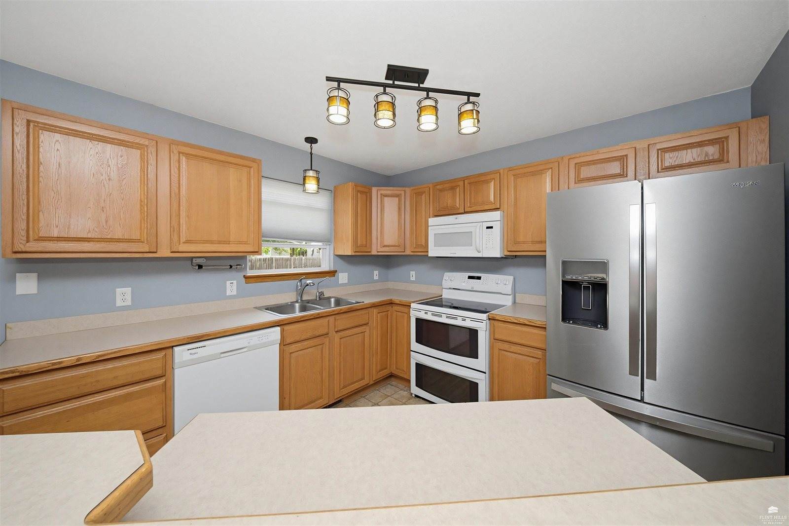 926 Nicholson, Chapman, KS 67431