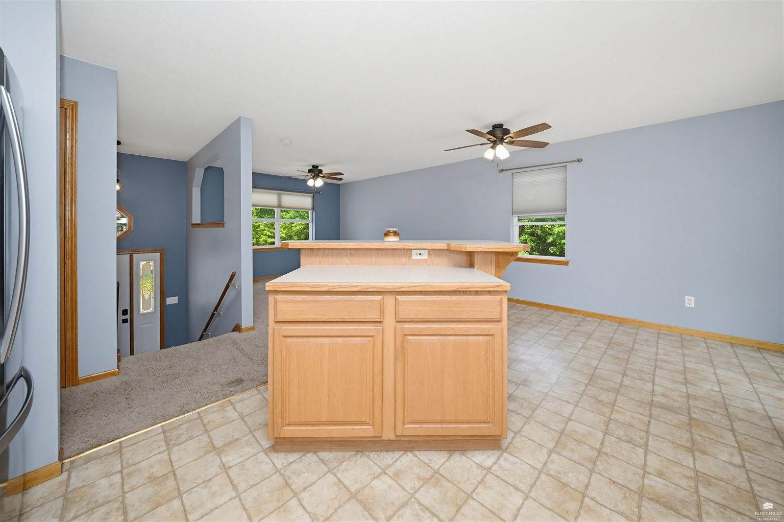 926 Nicholson, Chapman, KS 67431