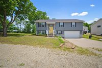 926 Nicholson, Chapman, KS 67431