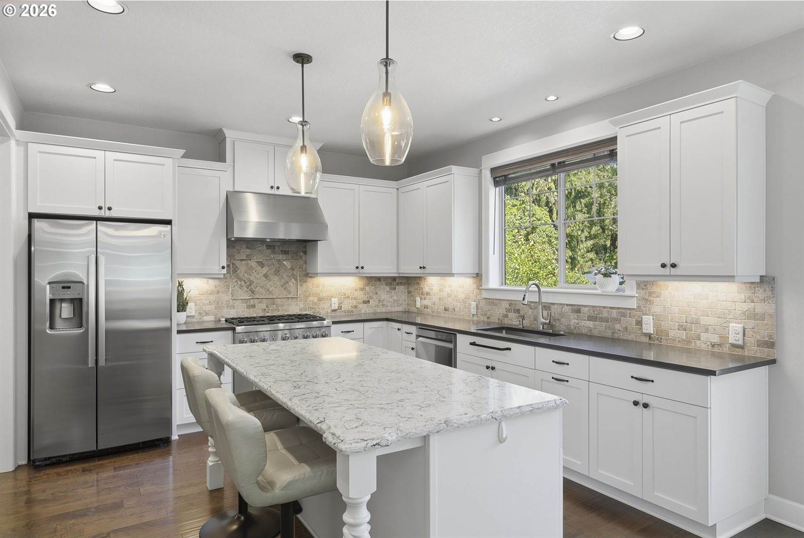 1053 Yates St, Lake Oswego, OR 97034