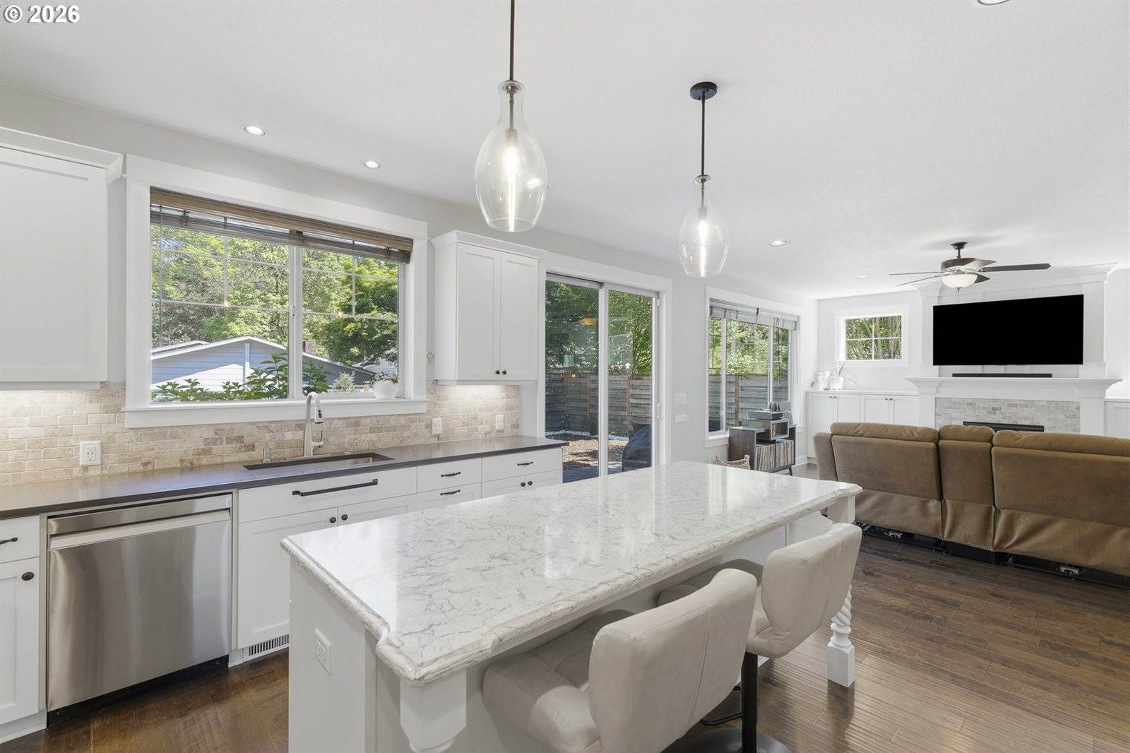 1053 Yates St, Lake Oswego, OR 97034