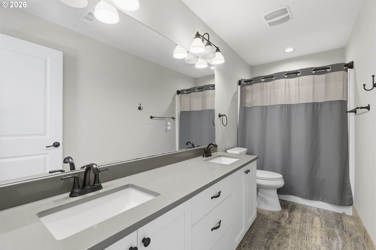 1053 Yates St, Lake Oswego, OR 97034
