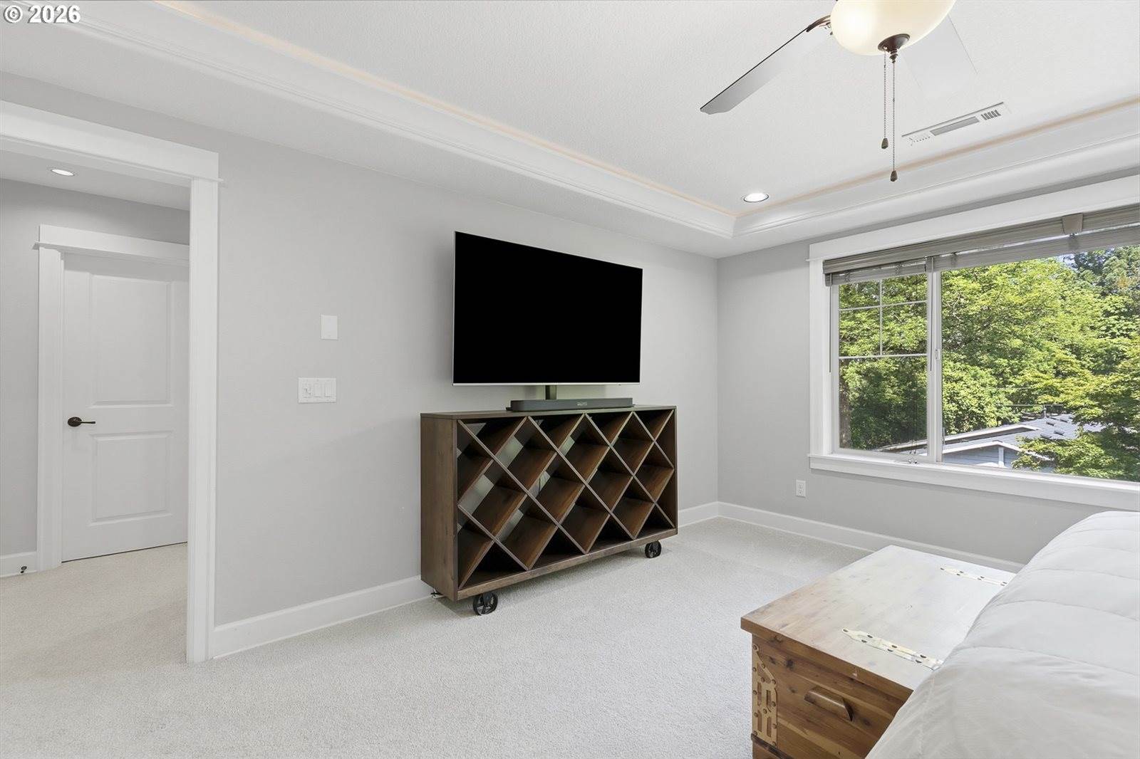 1053 Yates St, Lake Oswego, OR 97034