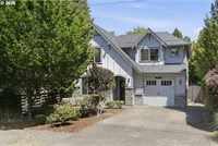 1053 Yates St, Lake Oswego, OR 97034