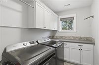 1053 Yates St, Lake Oswego, OR 97034