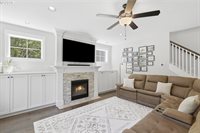 1053 Yates St, Lake Oswego, OR 97034