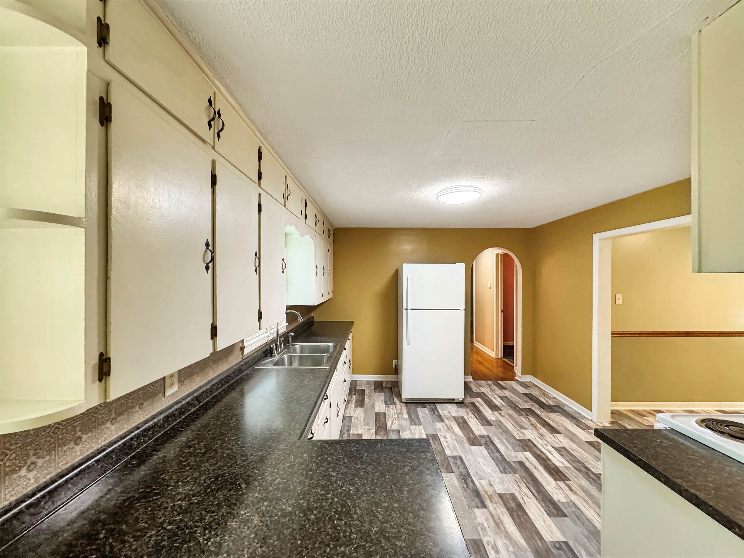 2600 S 26th St, Terre Haute, IN 47803