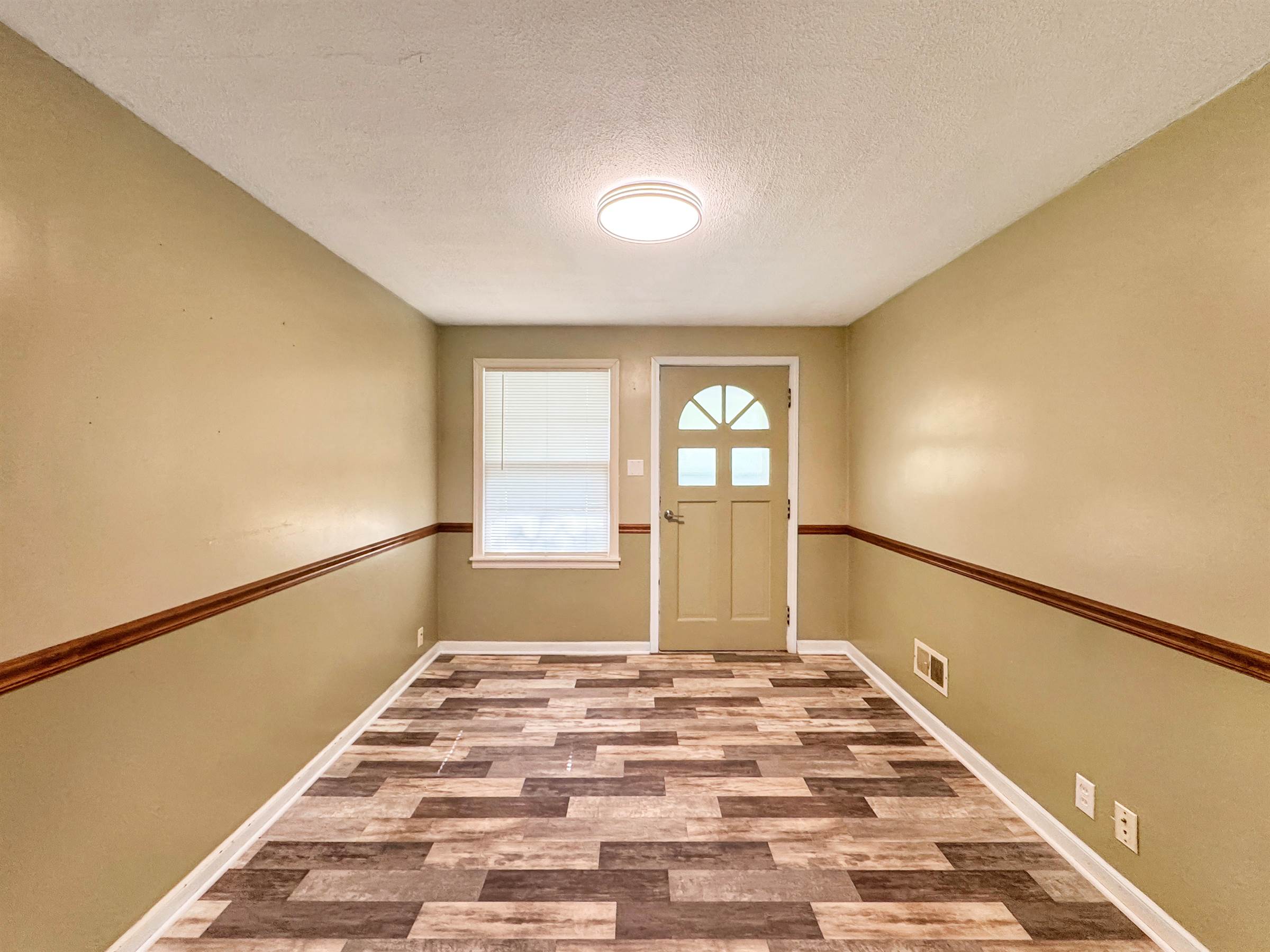2600 S 26th St, Terre Haute, IN 47803