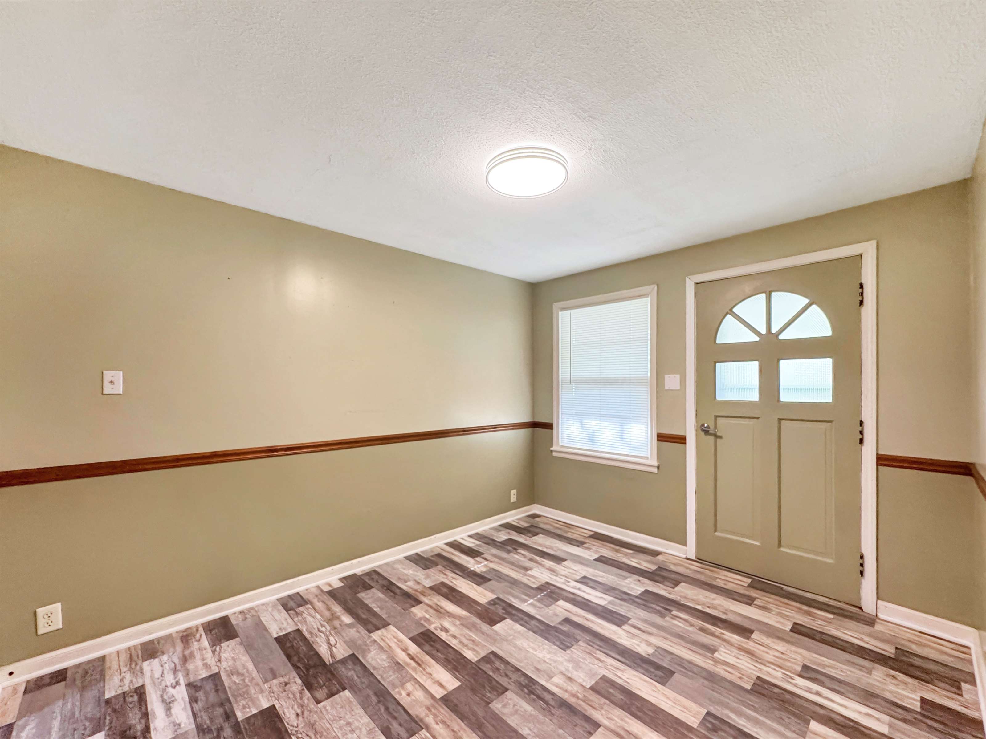 2600 S 26th St, Terre Haute, IN 47803