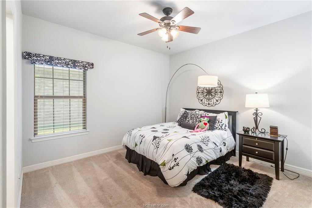 318 Cecilia Loop, College Station, TX 77845