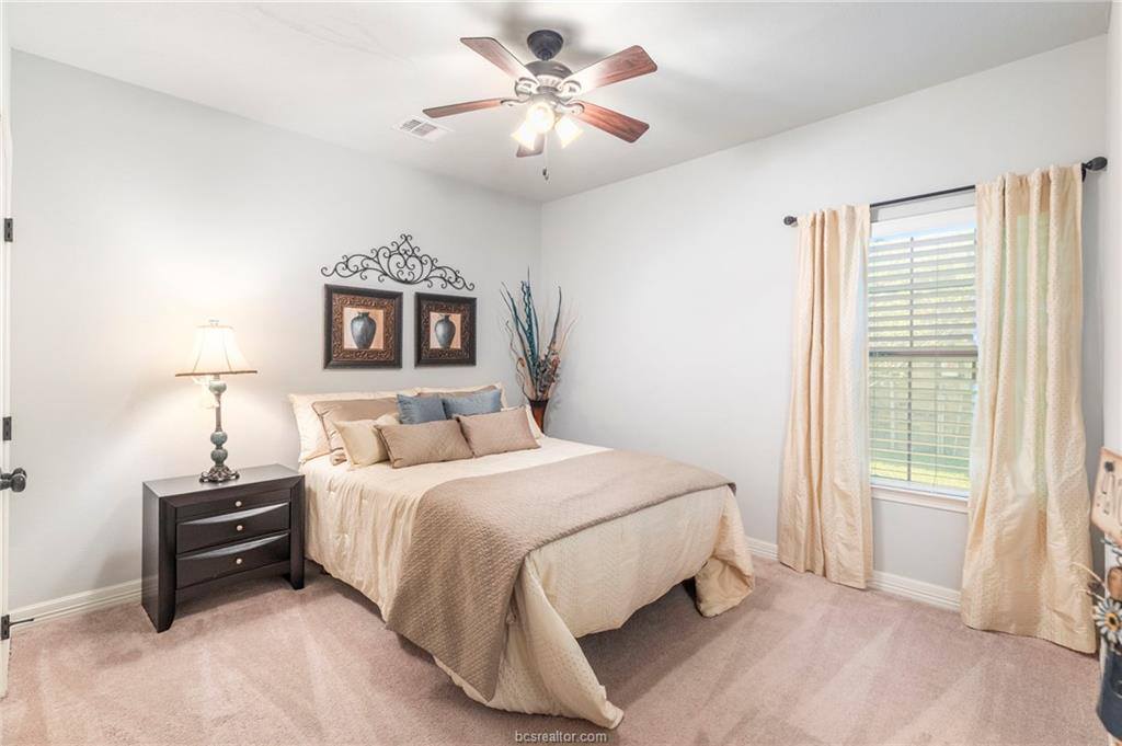 318 Cecilia Loop, College Station, TX 77845