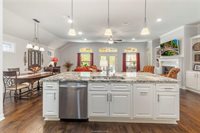 318 Cecilia Loop, College Station, TX 77845