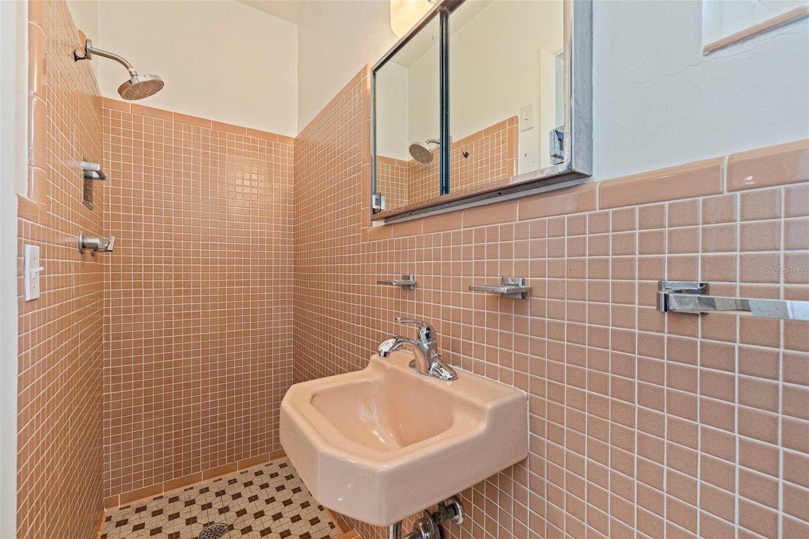 2700 Desoto Way South, Saint Petersburg, FL 33712