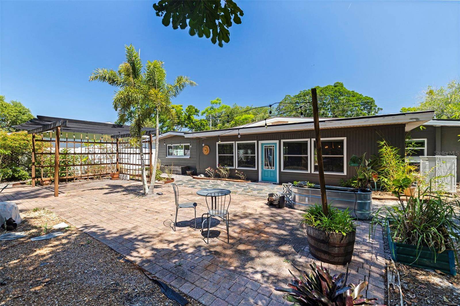 2700 Desoto Way South, Saint Petersburg, FL 33712