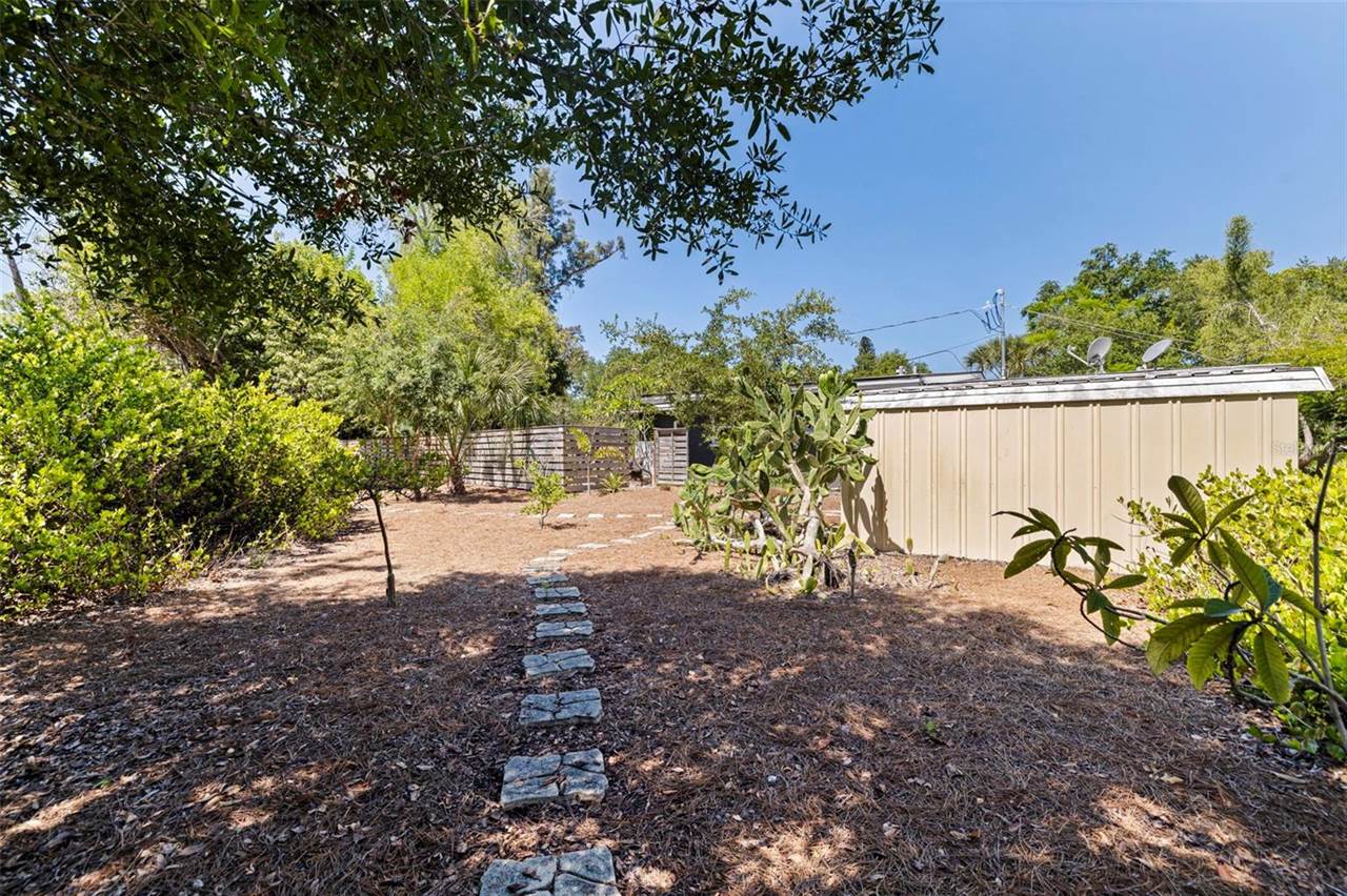 2700 Desoto Way South, Saint Petersburg, FL 33712