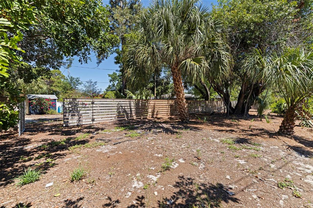 2700 Desoto Way South, Saint Petersburg, FL 33712