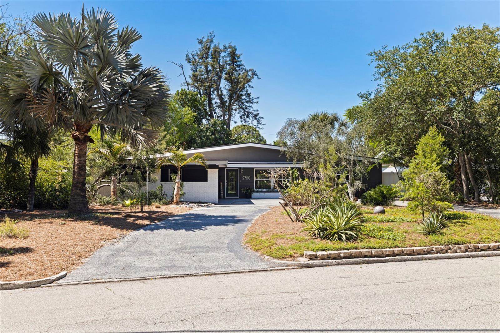 2700 Desoto Way South, Saint Petersburg, FL 33712