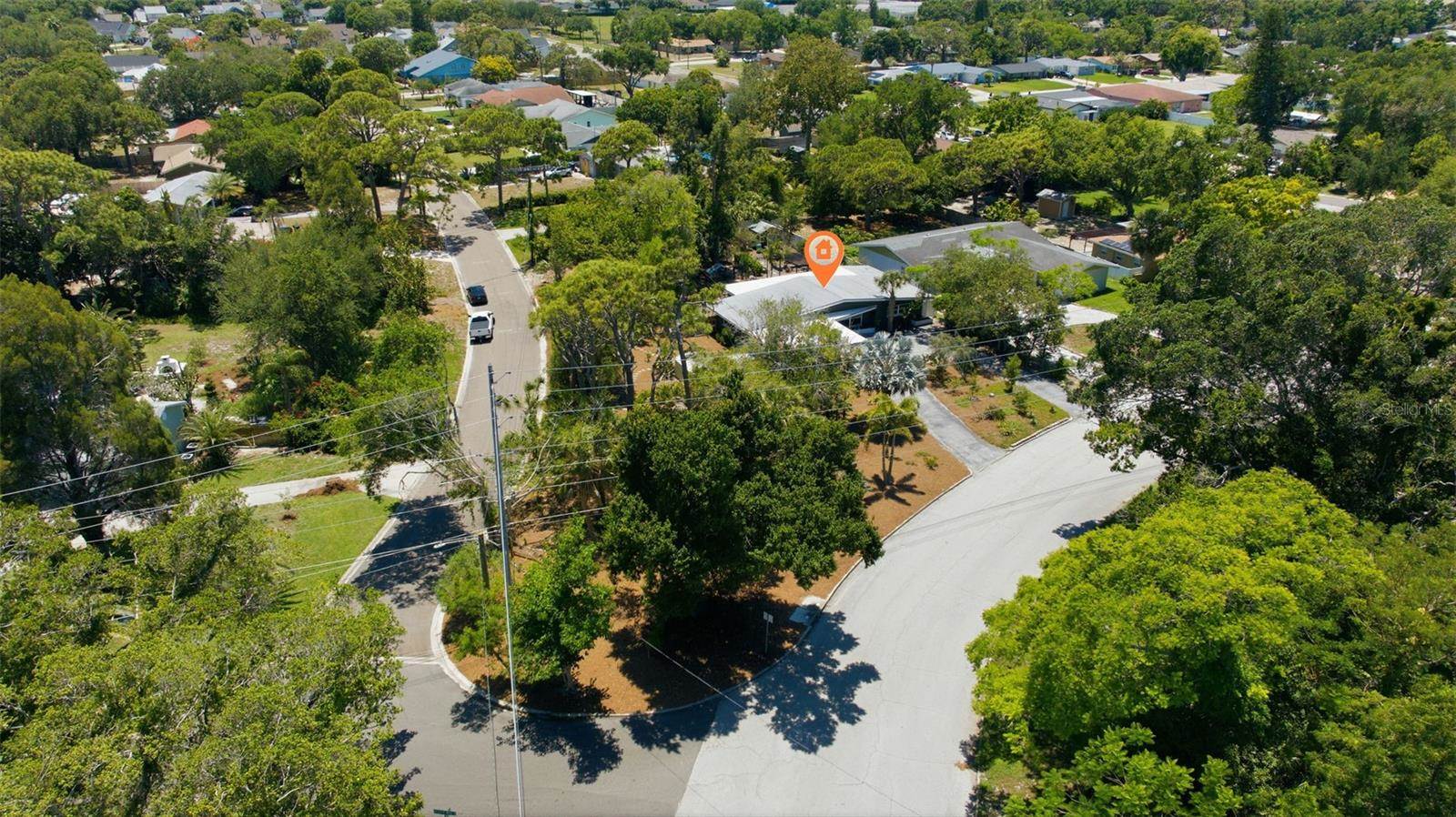 2700 Desoto Way South, Saint Petersburg, FL 33712