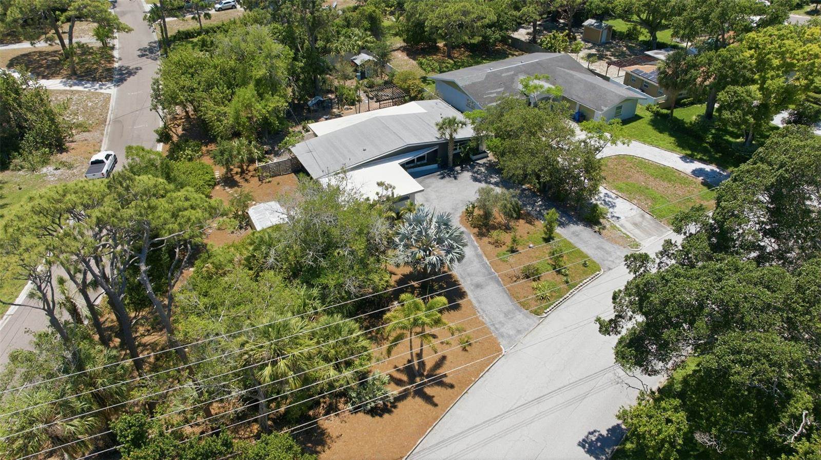 2700 Desoto Way South, Saint Petersburg, FL 33712